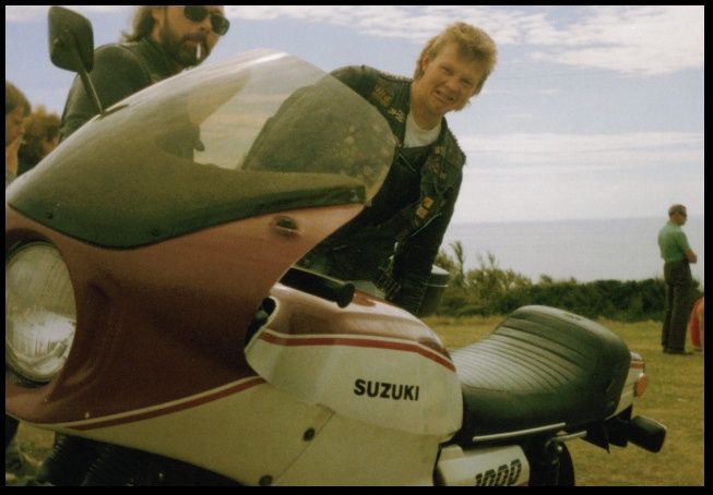 640x440 pixels (94K)